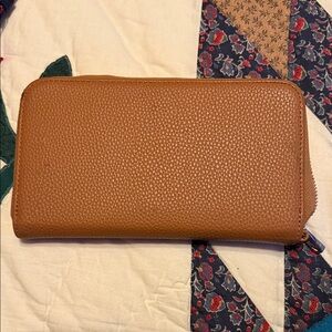 Thirty-One Caramel Benjamin Wallet